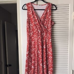 Chic Red Floral Midi Dress